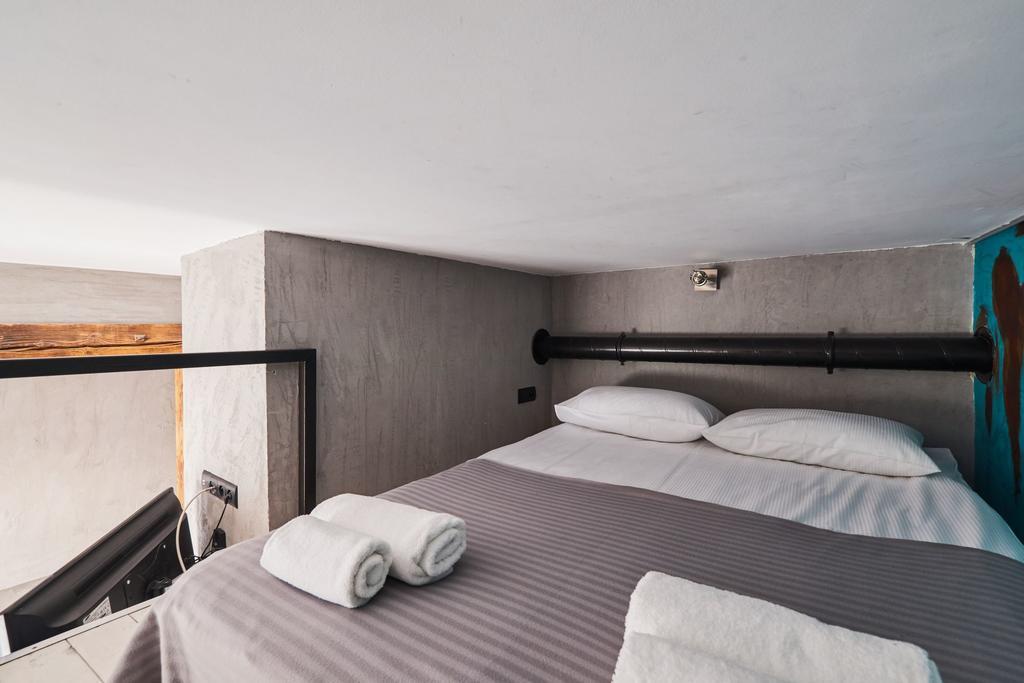 Beyond Topolowa Apartment